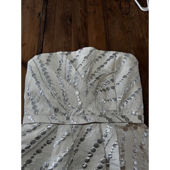 Karlie Cocktail Dress Strapless Size Large Mini Silver Pearl Design - Picture 4 of 10